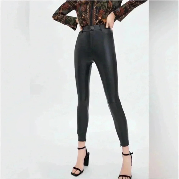 NEW Zara Black Faux Leather Pants Blogger Favorite Ankle Zip Sz L - Picture 2 of 10